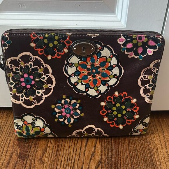 Fossil "Key-Per" iPad Holder Sleeve - Picture 1 of 6